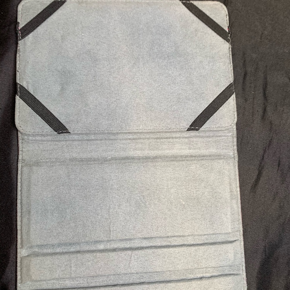 Tablet cover - Picture 2 of 5